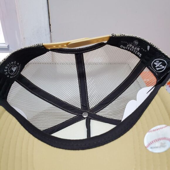 New York Yankees 47 Brand Trucker Snapback Baseball Hat Cap Sand OSFM … - Picture 6 of 11